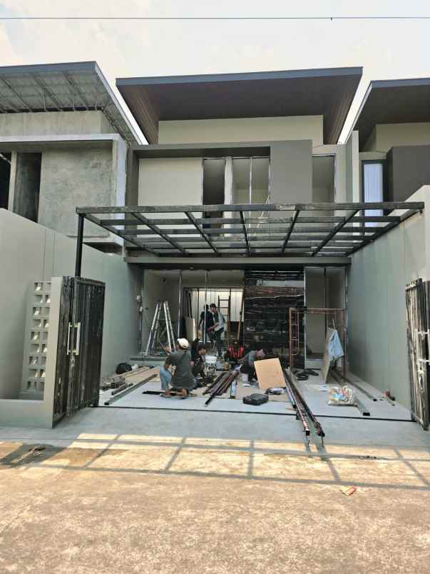 dijual rumah maguwoharjo