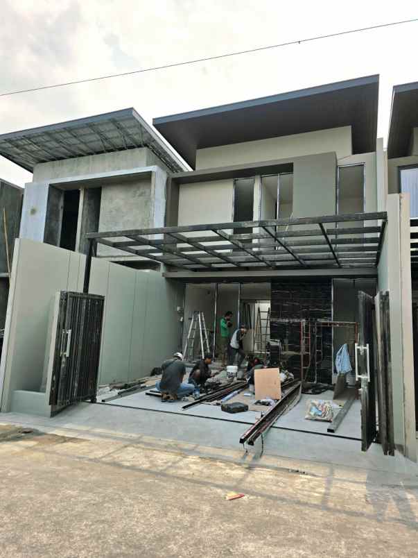 dijual rumah maguwoharjo