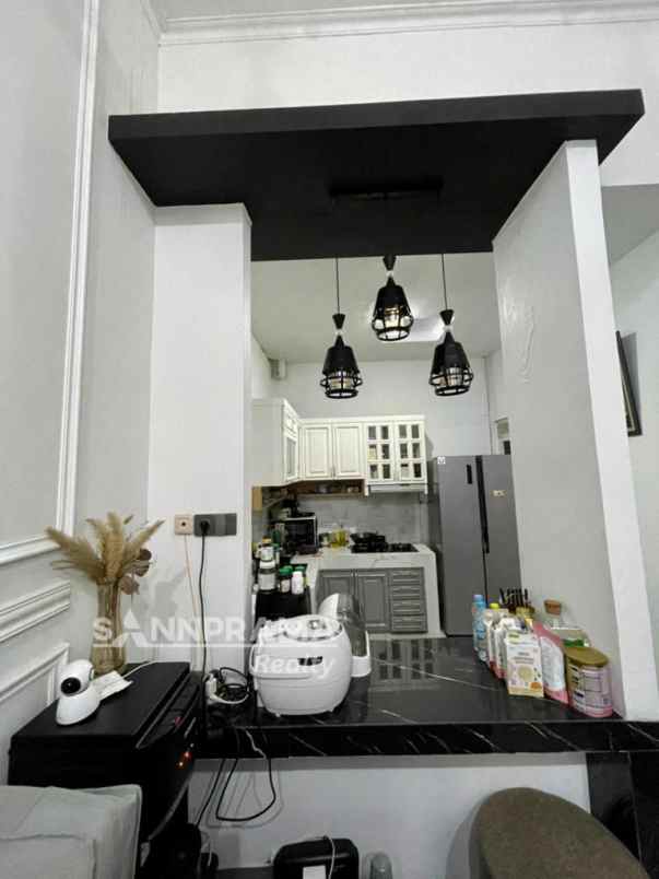 dijual rumah mampang