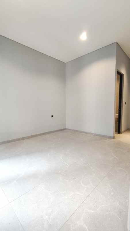 dijual rumah manyar jaya sukolilo surabaya