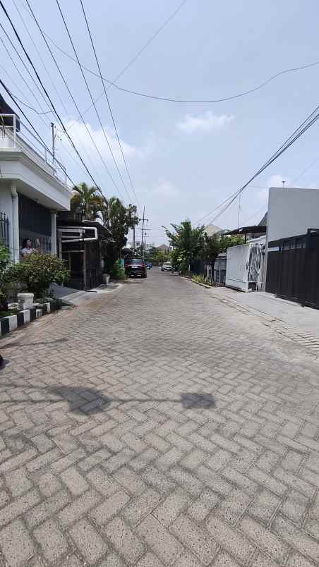 dijual rumah manyar jaya sukolilo surabaya