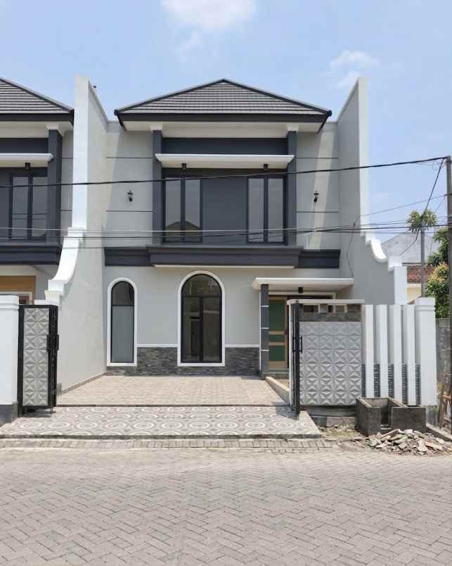 dijual rumah manyar kertoadi sukolilo