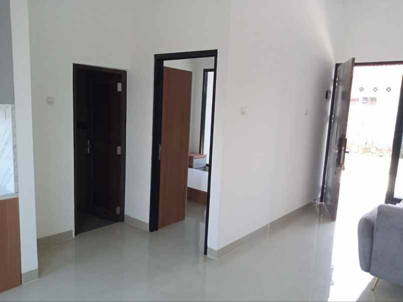 dijual rumah mariwati