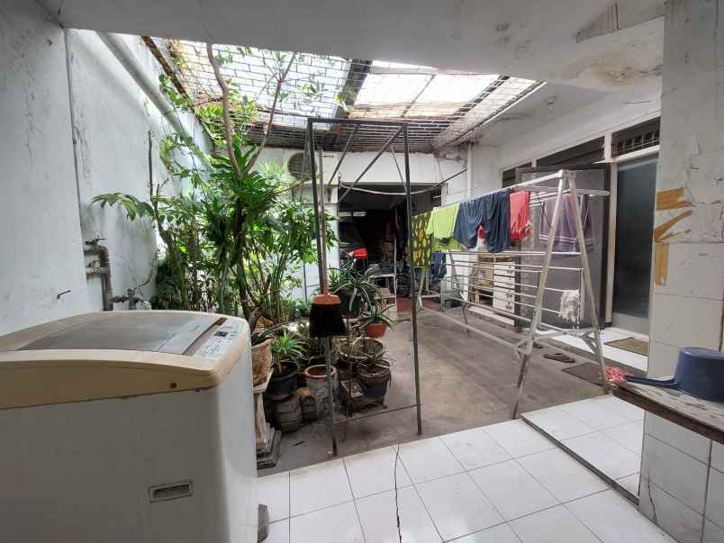 dijual rumah medokan asri barat