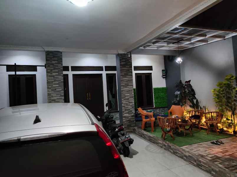 dijual rumah mewah 3 lantai 4 kt 3 km cimahi utara