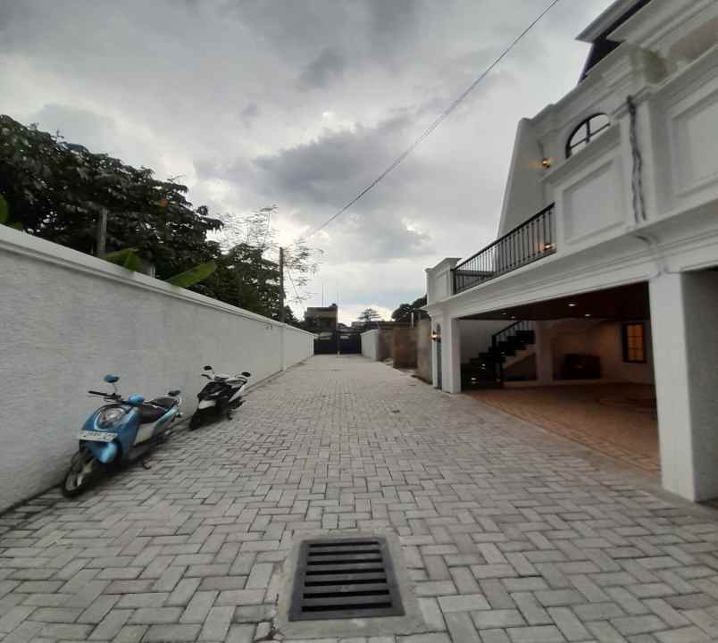 dijual rumah moh kahfi 1 jagakarsa
