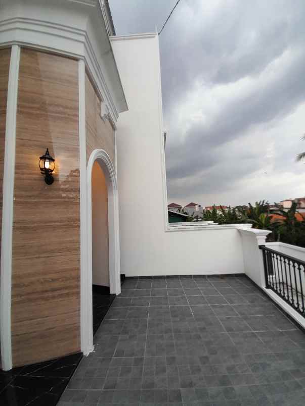 dijual rumah moh kahfi 1 jagakarsa