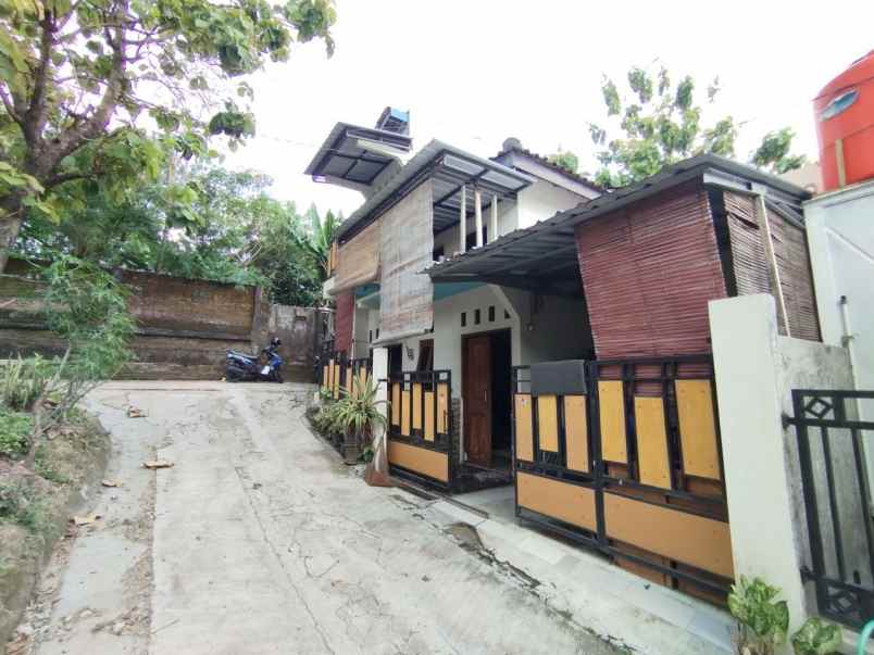 dijual rumah mojosongo jebres surakarta