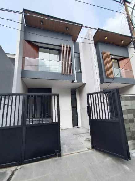 dijual rumah mulyosari