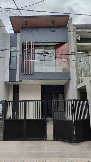 dijual rumah mulyosari