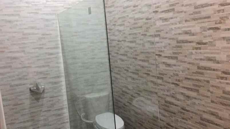 dijual rumah mulyosari baru