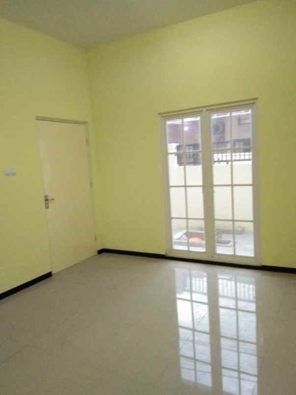 dijual rumah mulyosari baru