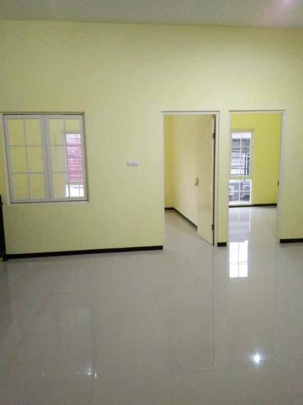 dijual rumah mulyosari baru