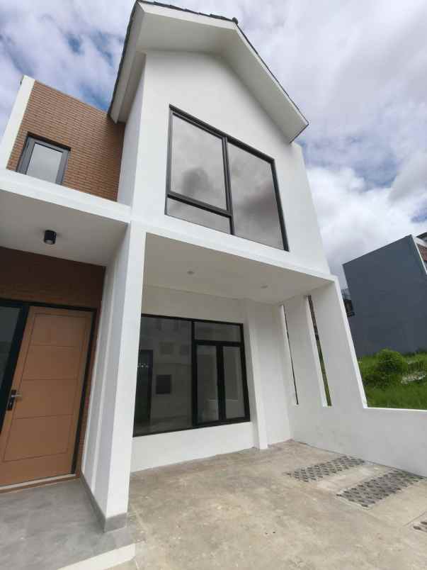 dijual rumah nuansa alam setiabudi