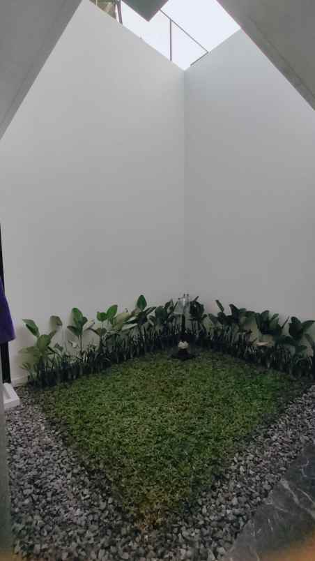 dijual rumah nusaloka bsd city