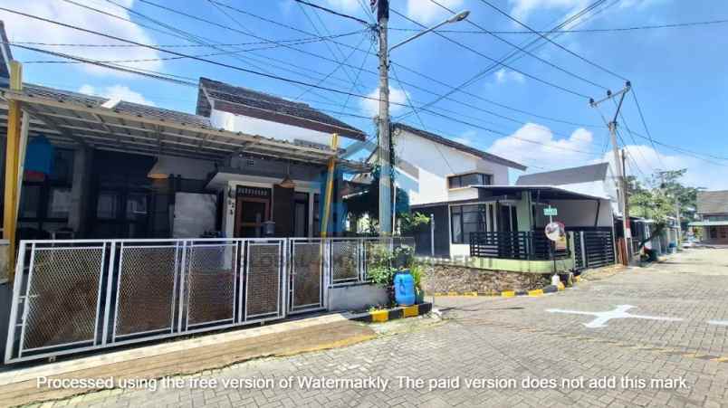 dijual rumah padaasih
