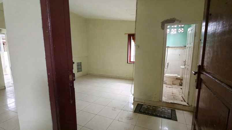 dijual rumah padasuka