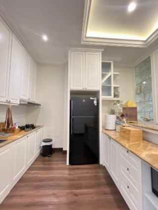 dijual rumah pakuwon city