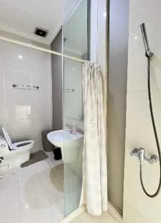 dijual rumah pakuwon city