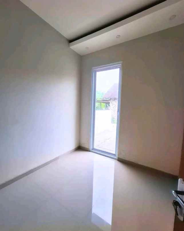 dijual rumah pamella 7