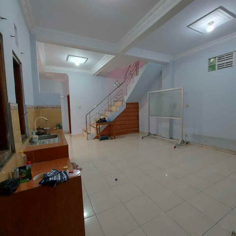 dijual rumah pandeyan