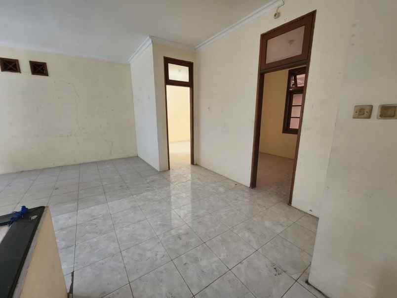 dijual rumah pantai mentari