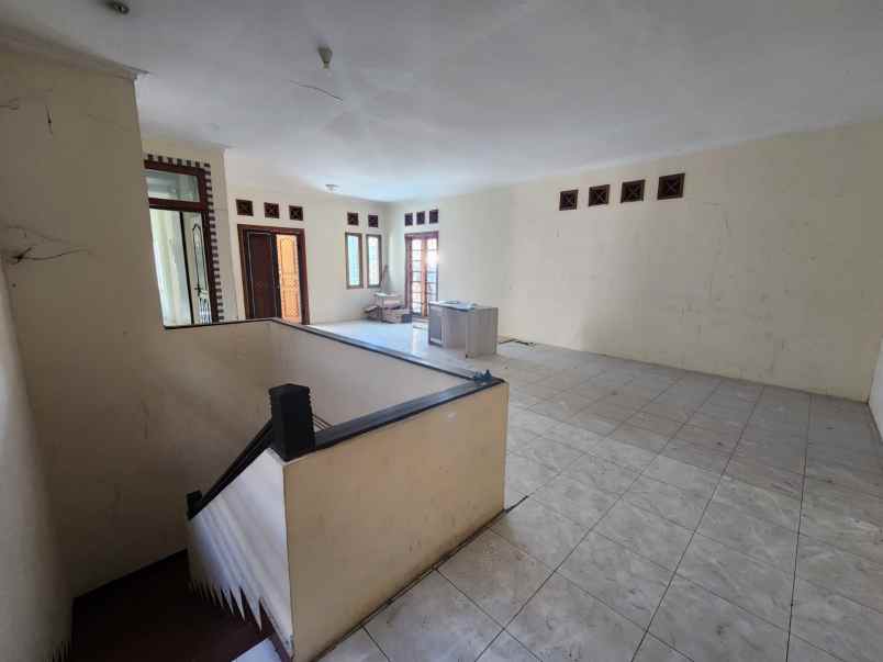 dijual rumah pantai mentari