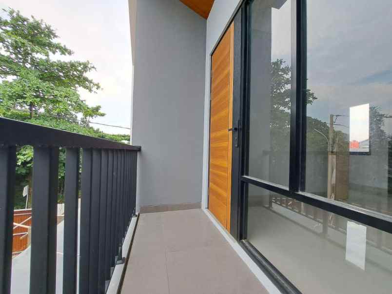 dijual rumah pedurenan