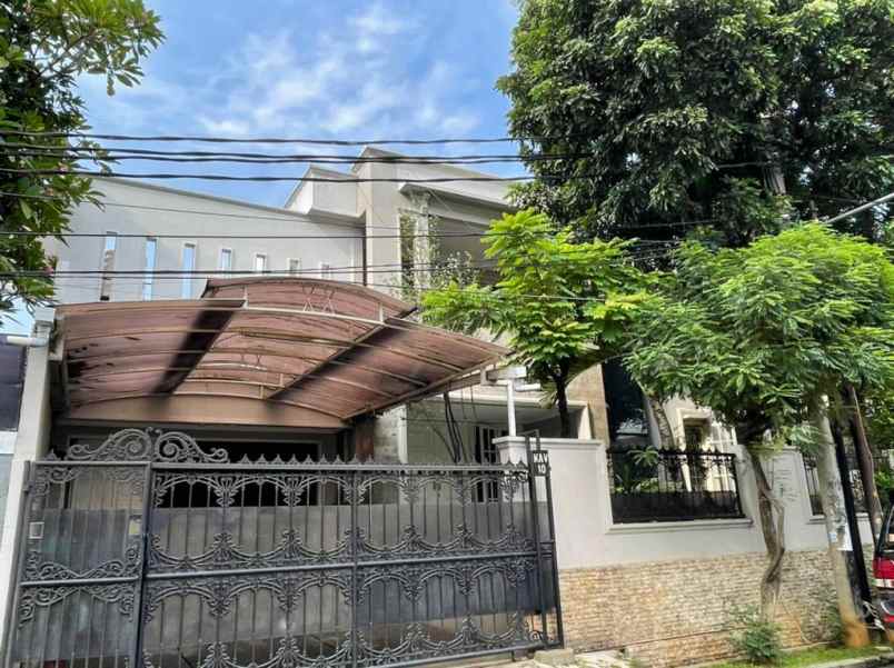 dijual rumah pejaten barat