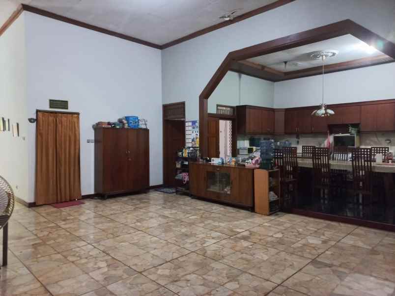 dijual rumah pejaten raya