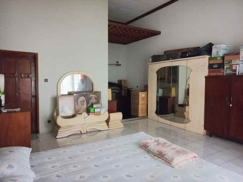 dijual rumah pejaten raya