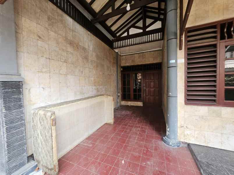 dijual rumah penggilingan elok