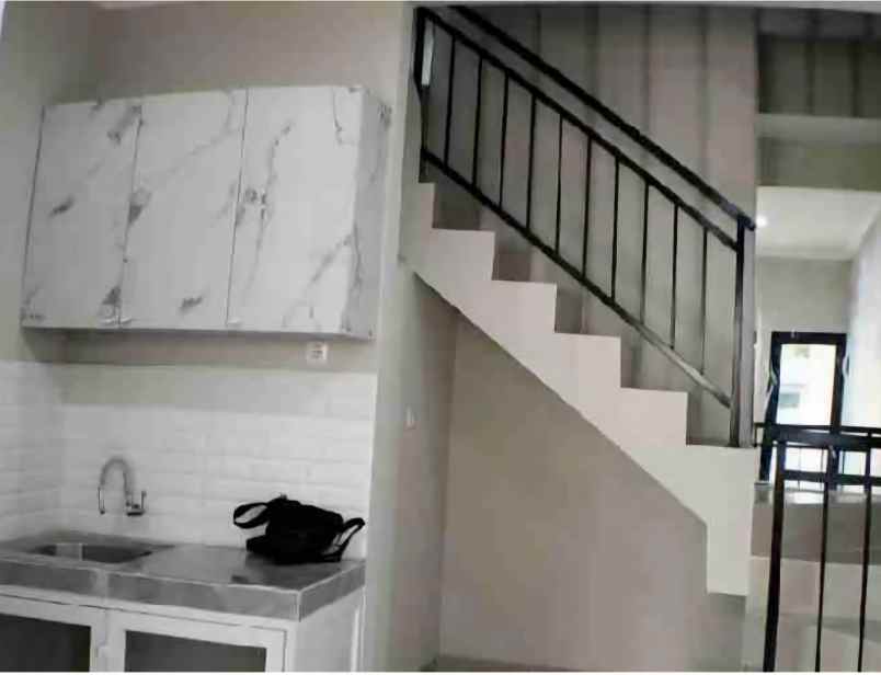 dijual rumah percetakan negara rawasari