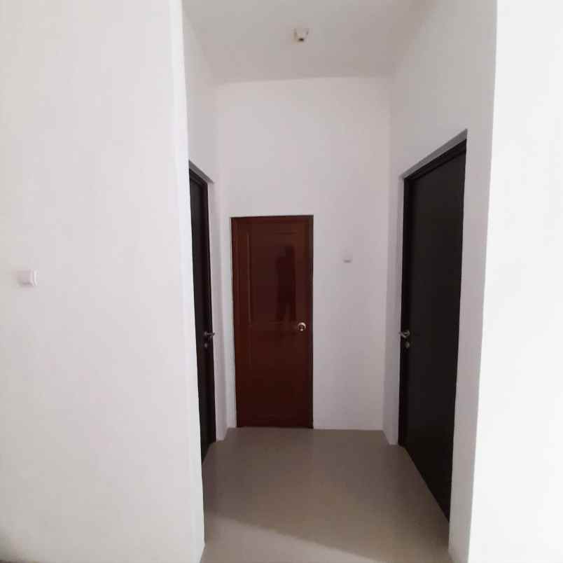 dijual rumah perum graha prima baru