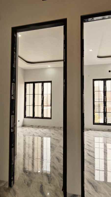 dijual rumah perumahan jemursari