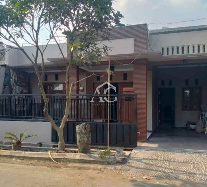 dijual rumah perumahan puri cempaka putih
