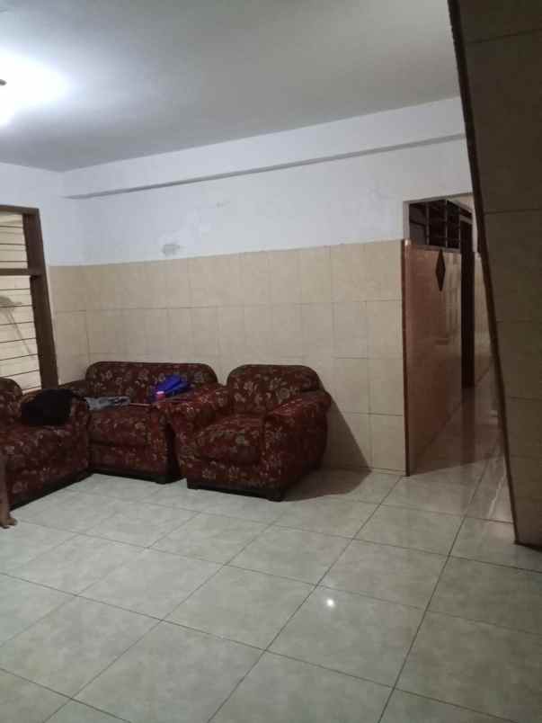 dijual rumah petemon sawahan surabaya