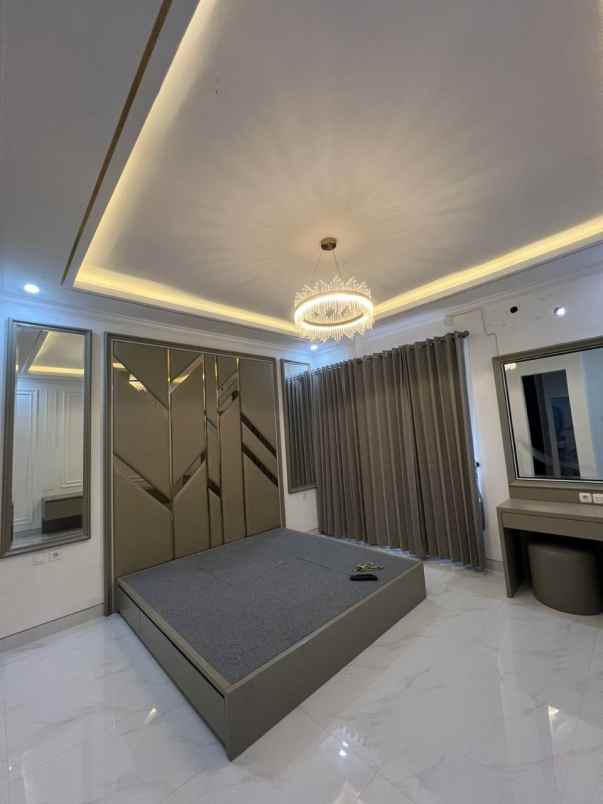 dijual rumah ploso timur