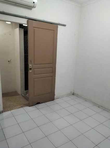 dijual rumah pondok citra eksekutif