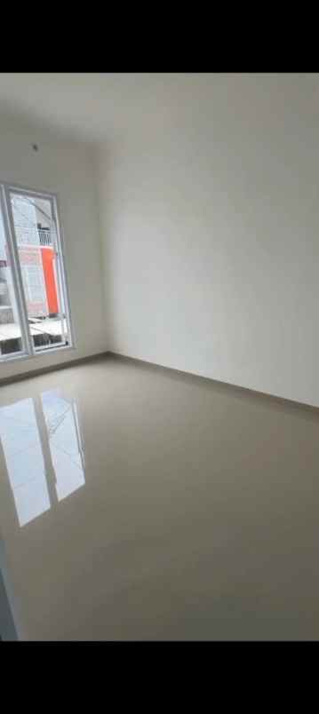 dijual rumah pondok gede