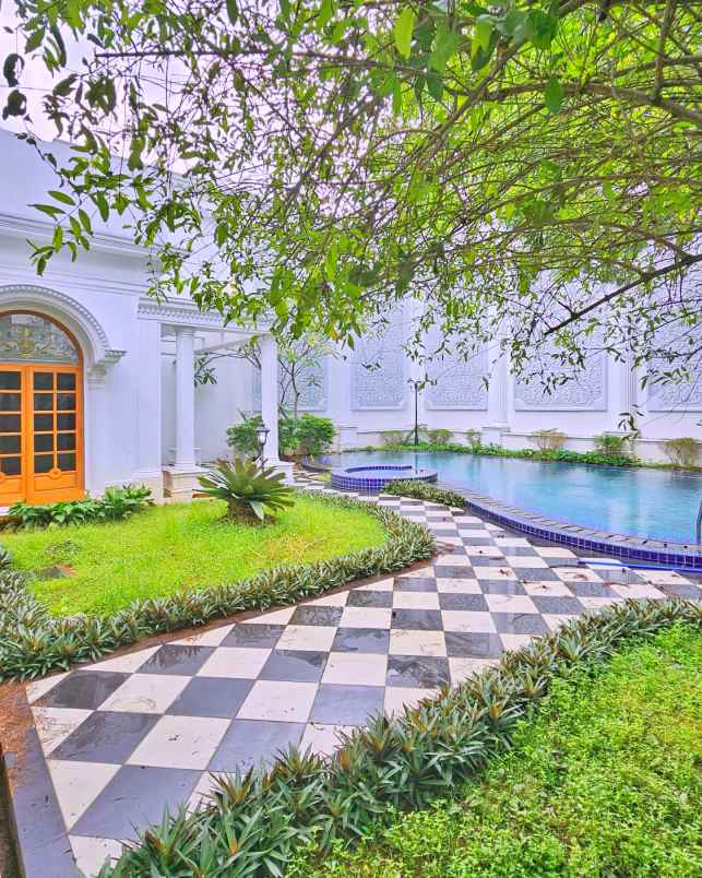 dijual rumah pondok indah