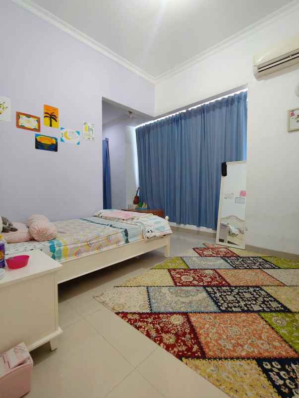 dijual rumah pondok kelapa