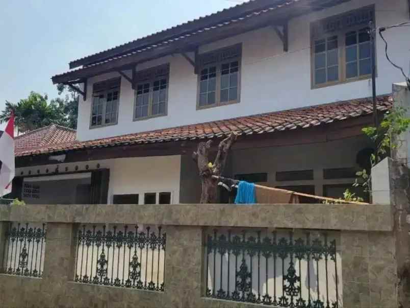dijual rumah pondok kelapa