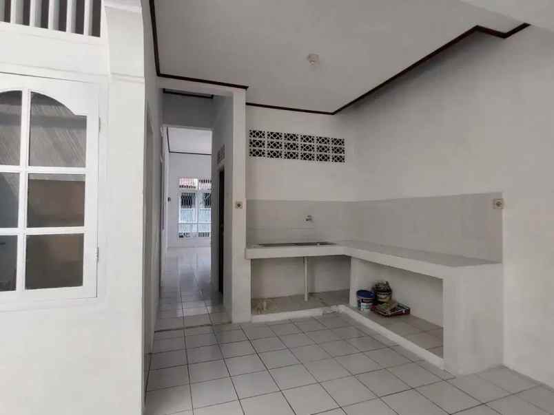 dijual rumah pondok kelapa