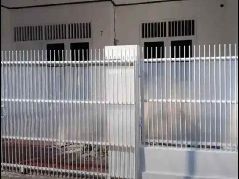 dijual rumah pondok kelapa