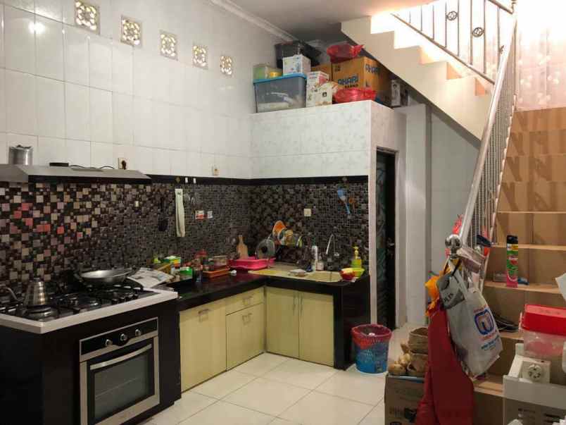 dijual rumah pondok tjandra jalan
