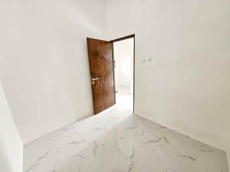 dijual rumah pondok ungu permai