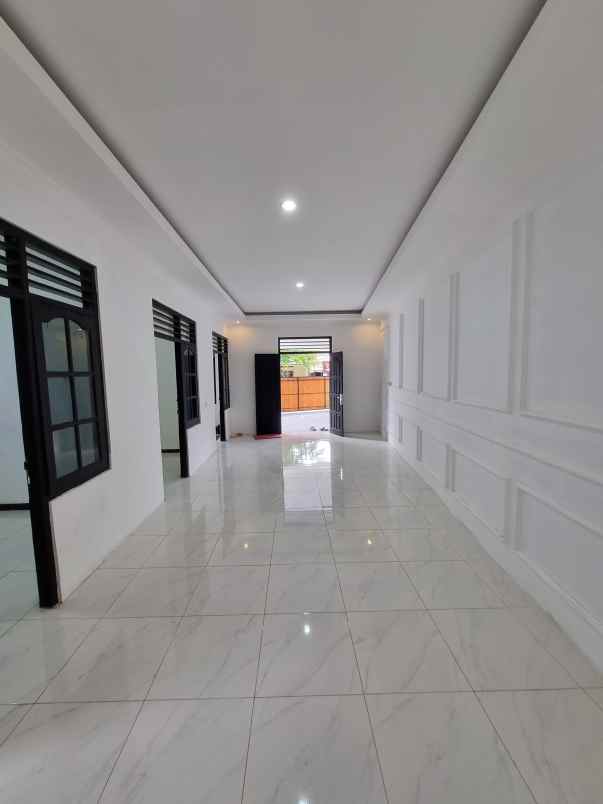 dijual rumah potorono