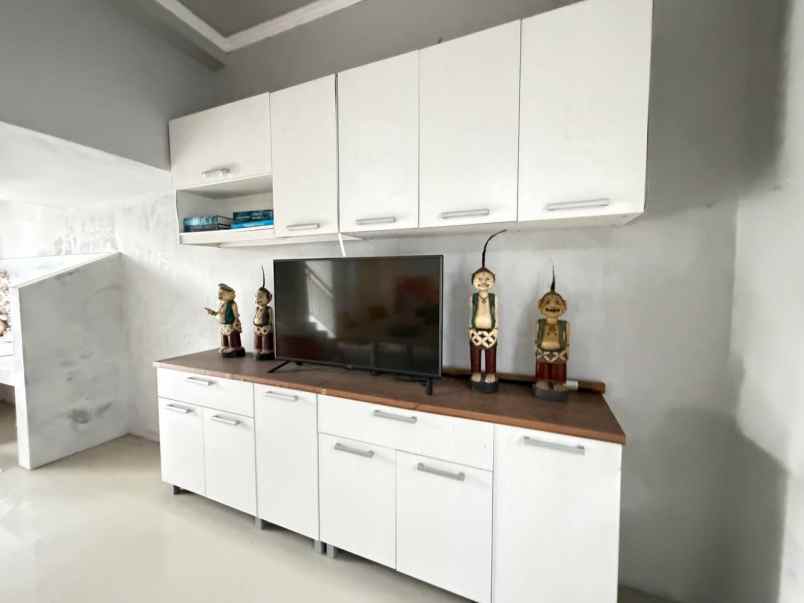 dijual rumah pucangsawit jebres surakarta