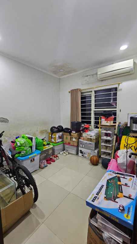 dijual rumah puri gardena
